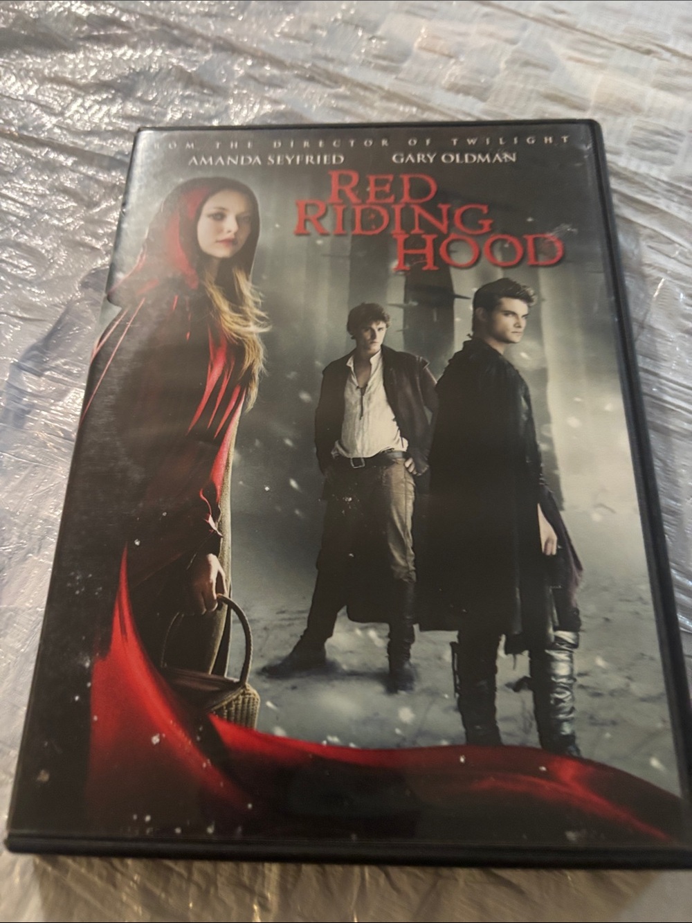 Red Riding Hood (DVD) - Red - Picture 7 of 7